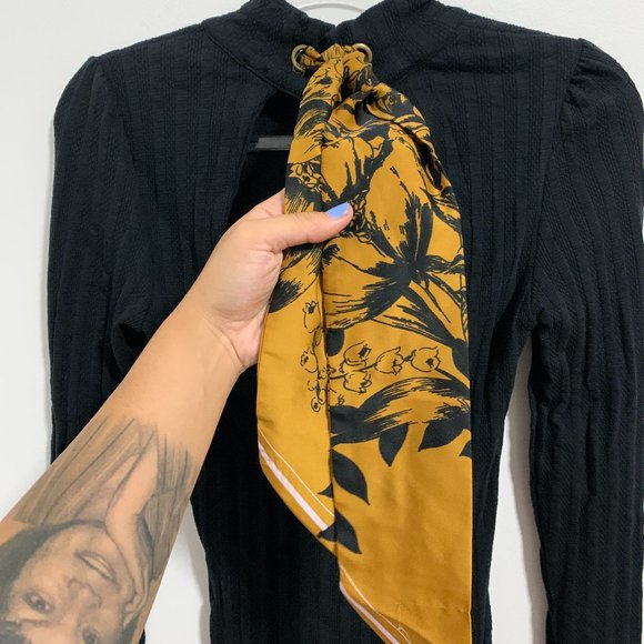 Free People Party in the back mock neck long sleeve top Size Medium - Picture 7 of 10